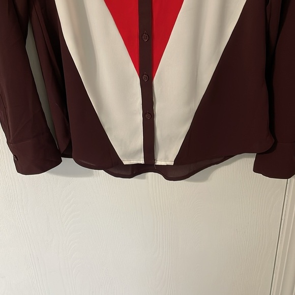 Express NWT Semi Sheer Chevron Pattern Red/White/Burgundy Button Down Size Small - Picture 4 of 8
